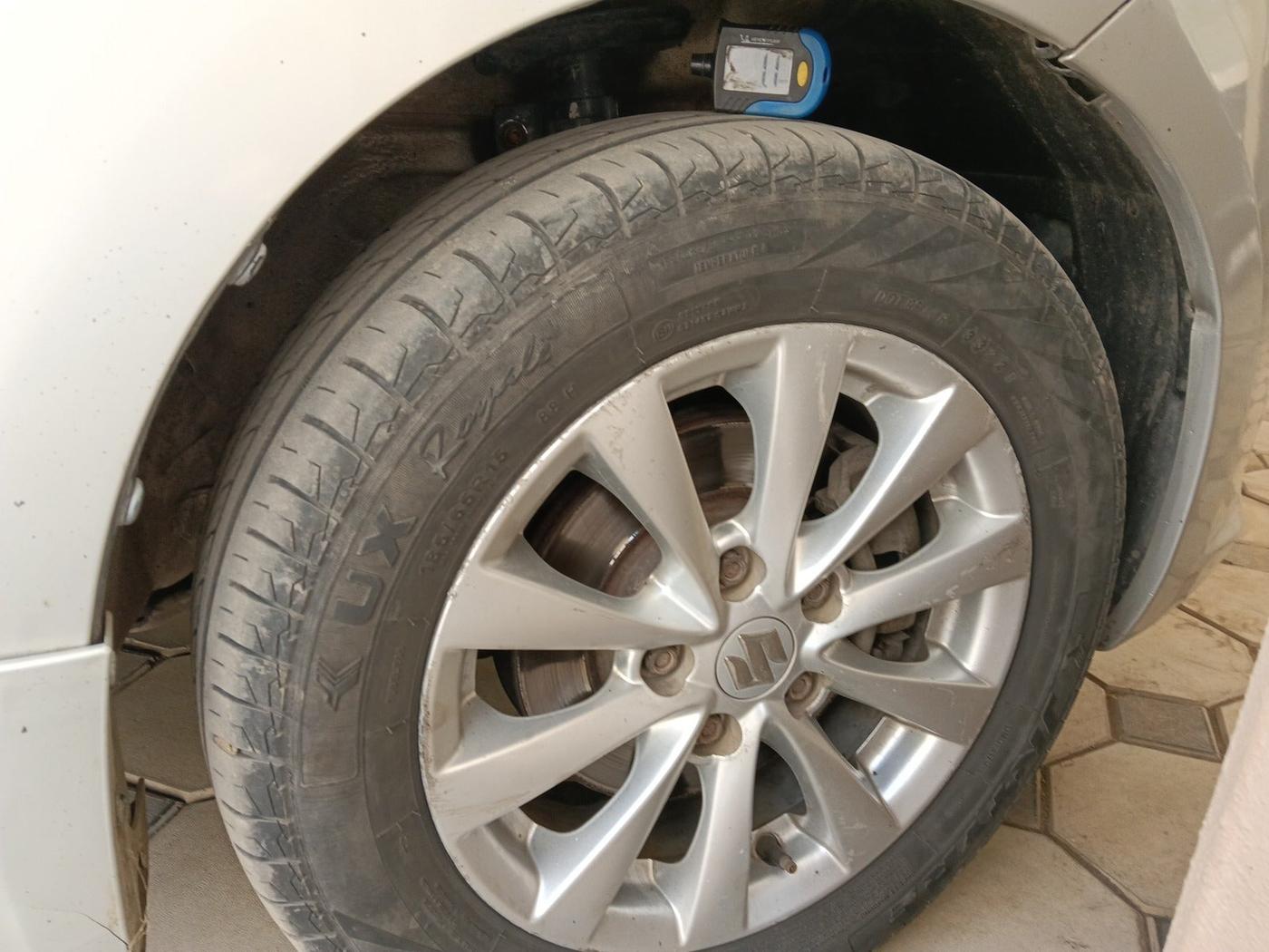 2015 Maruti Ertiga VDI, Diesel, Manual, 1,05,265 km, tyre