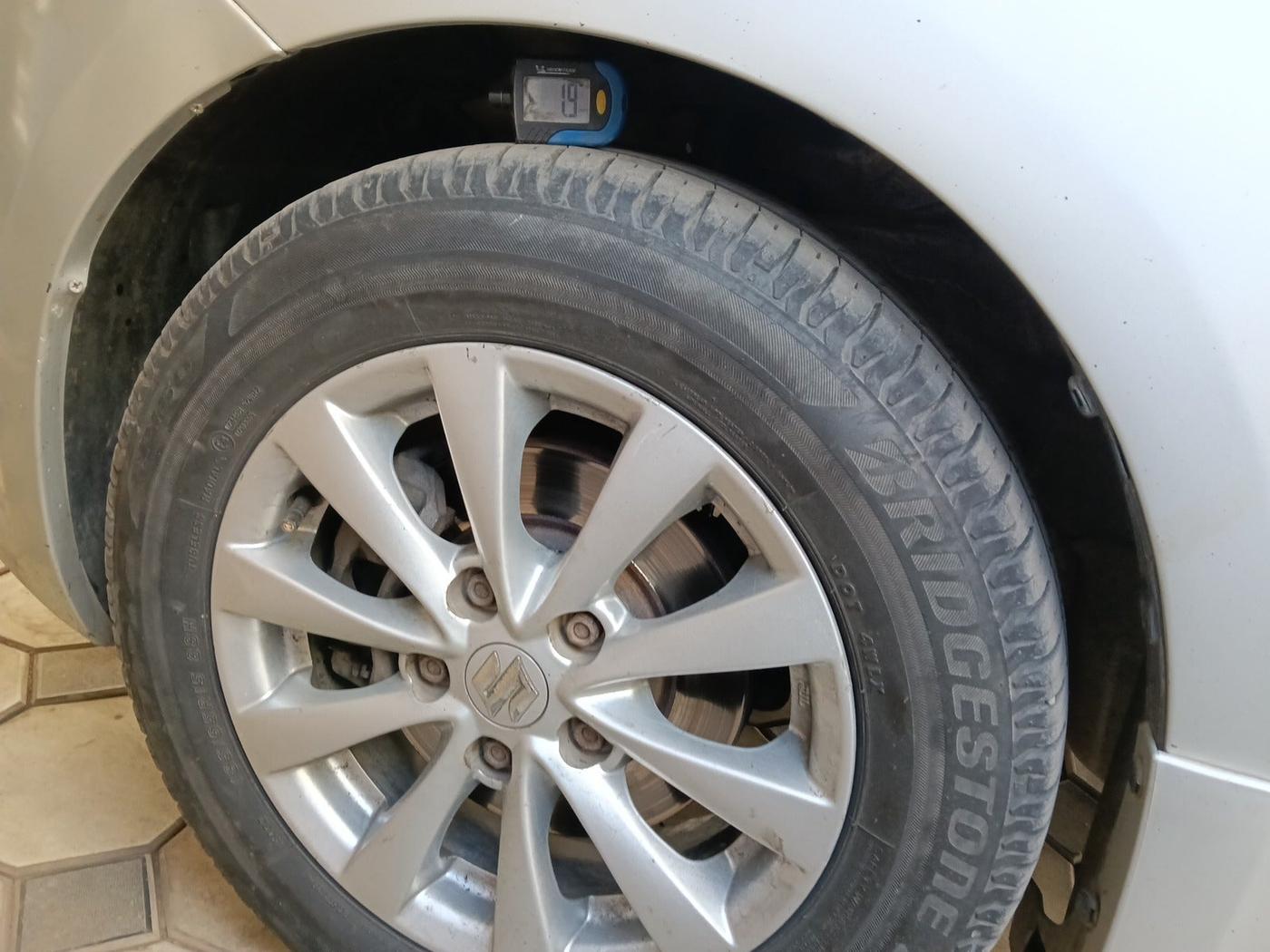 2015 Maruti Ertiga VDI, Diesel, Manual, 1,05,265 km, tyre