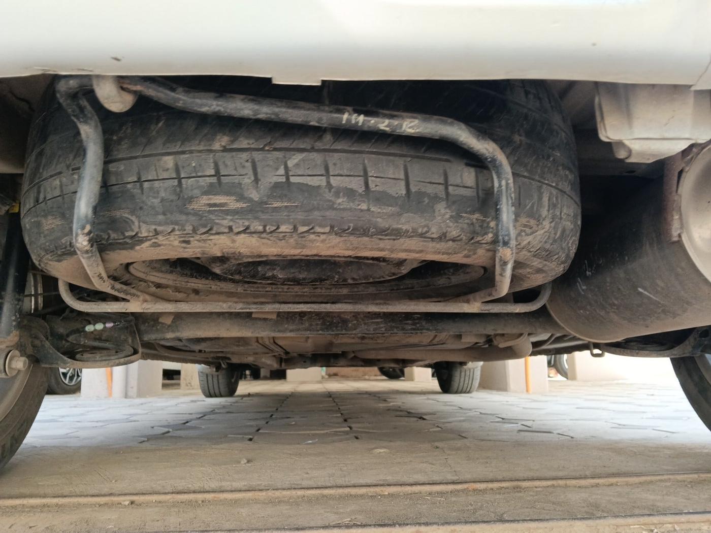 2015 Maruti Ertiga VDI, Diesel, Manual, 1,05,265 km, tyre