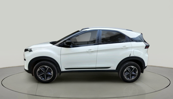 2024 Tata NEXON CREATIVE + SUNROOF 1.5 DIESEL, Diesel, Manual, 51,999 km, exterior