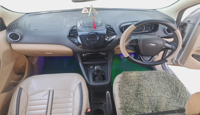 2017 Ford Figo Aspire TITANIUM1.5 DIESEL, Diesel, Manual, 1,31,377 km, interior