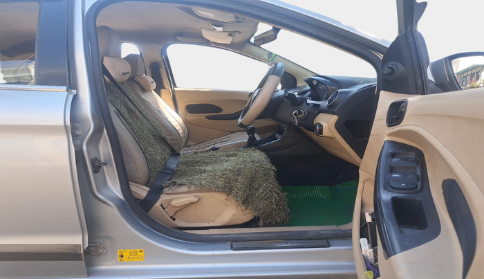 2017 Ford Figo Aspire TITANIUM1.5 DIESEL, Diesel, Manual, 1,31,377 km, interior