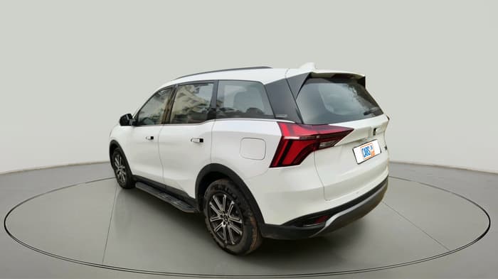 2023 Mahindra XUV700 AX 7 LUXURY P AT 7 STR, Petrol, Automatic, 35,000 km, exterior