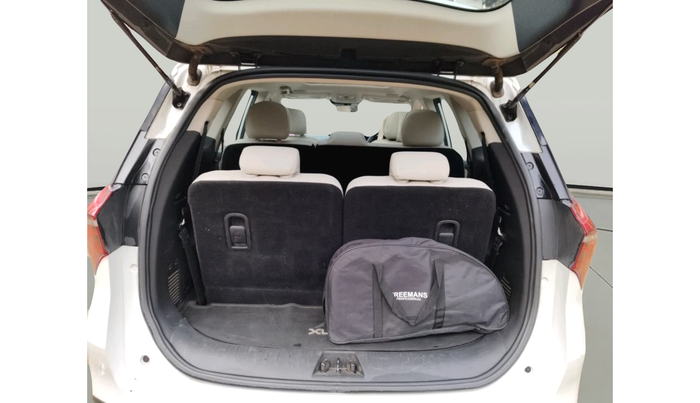 2023 Mahindra XUV700 AX 7 LUXURY P AT 7 STR, Petrol, Automatic, 34,911 km, exterior