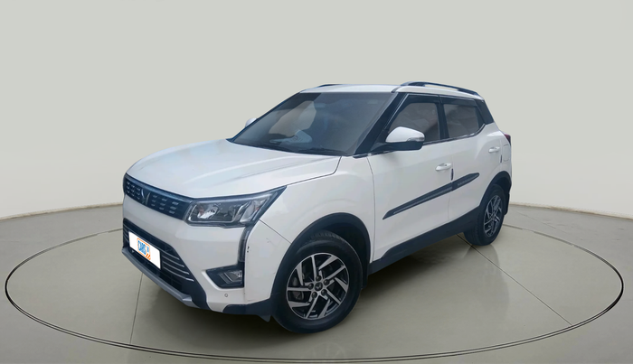 2023 Mahindra XUV300 W8 1.5 DIESEL, Diesel, Manual, 43,922 km, exterior