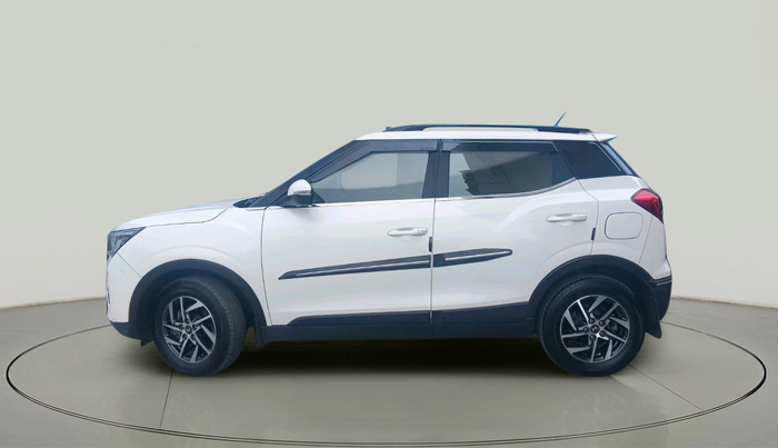 2023 Mahindra XUV300 W8 1.5 DIESEL, Diesel, Manual, 43,922 km, exterior