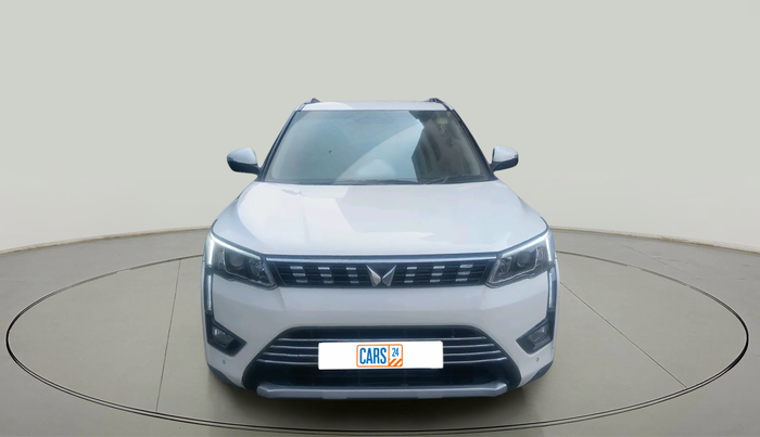 2023 Mahindra XUV300 W8 1.5 DIESEL, Diesel, Manual, 43,922 km, exterior