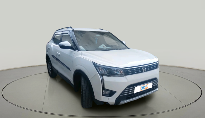 2023 Mahindra XUV300 W8 1.5 DIESEL, Diesel, Manual, 43,922 km, exterior