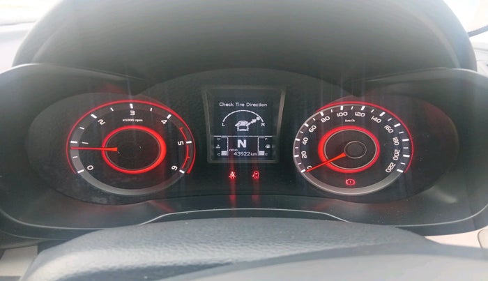 2023 Mahindra XUV300 W8 1.5 DIESEL, Diesel, Manual, 43,922 km, interior