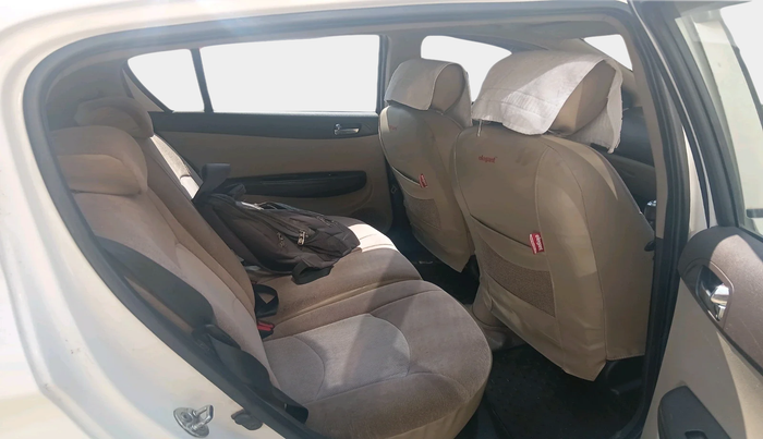 2011 Hyundai i20 ASTA 1.4 CRDI, Diesel, Manual, 1,31,370 km, interior