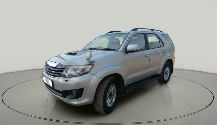 2012 Toyota Fortuner 3.0 4X2 AT, Diesel, Automatic, 3,94,702 km, exterior