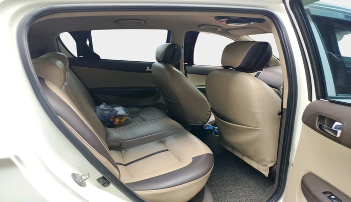 2011 Hyundai i20 MAGNA 1.2, Petrol, Manual, 87,638 km, interior