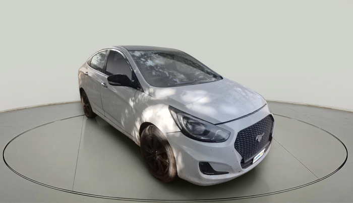 2012 Hyundai Verna FLUIDIC 1.6 CRDI SX, Diesel, Manual, 1,73,893 km, exterior