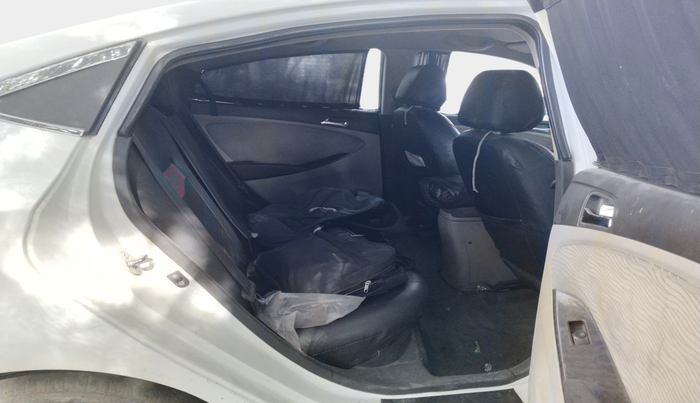 2012 Hyundai Verna FLUIDIC 1.6 CRDI SX, Diesel, Manual, 1,73,893 km, interior