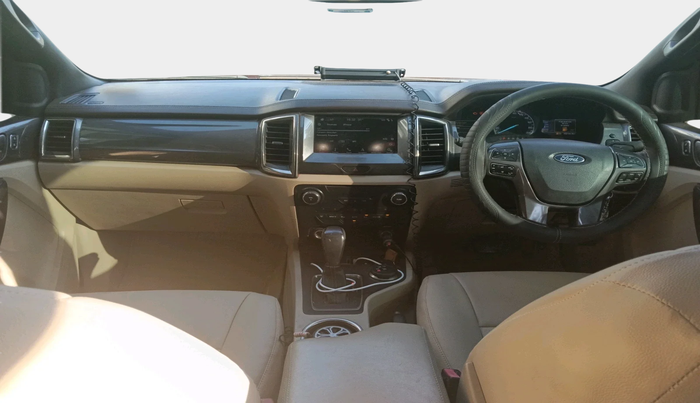 2017 Ford Endeavour TITANIUM 3.2 4X4 AT, Diesel, Automatic, 9,99,999 km, interior