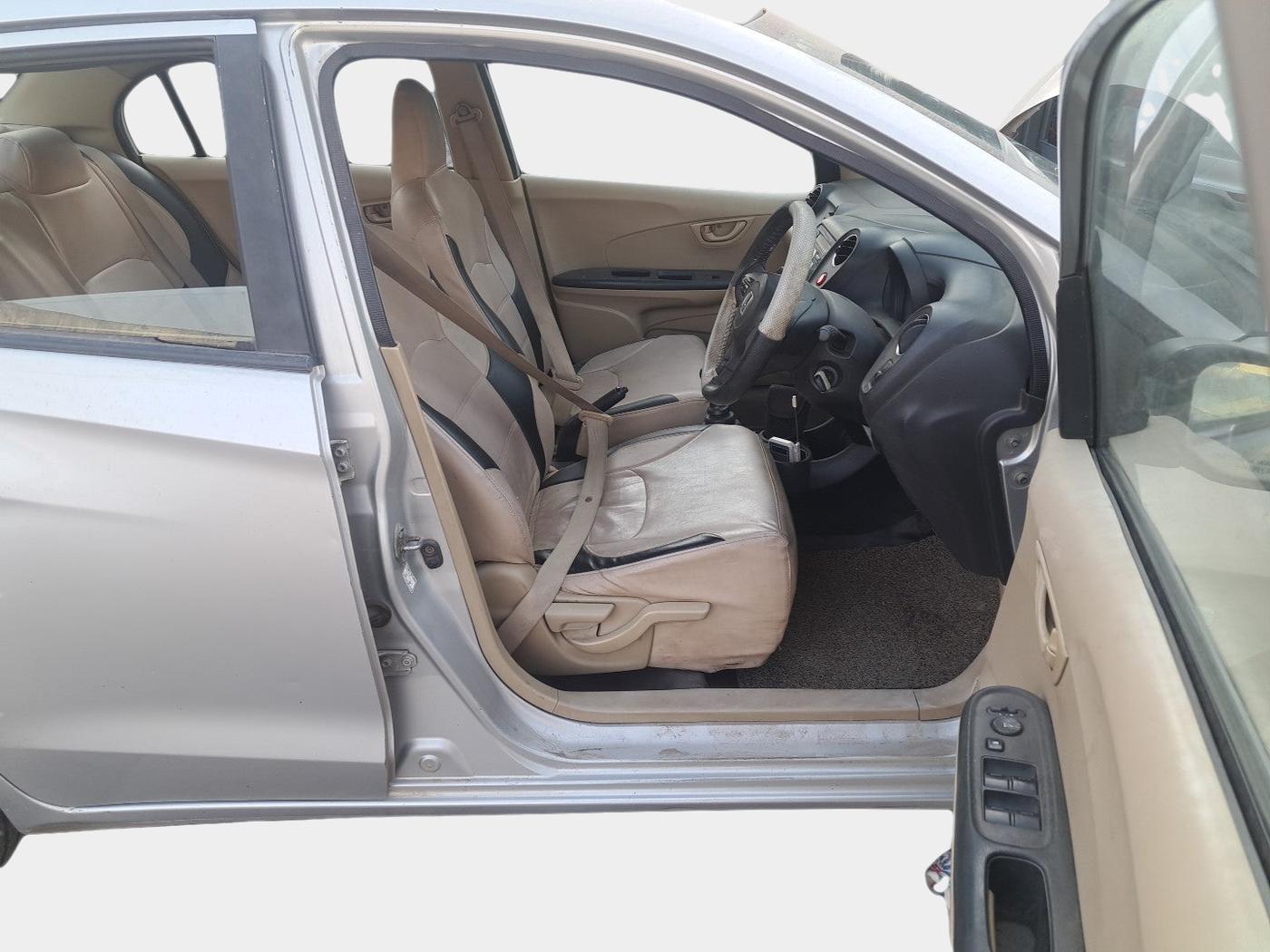 2014 Honda Amaze 1.2L I-VTEC S, Petrol, Manual, 97,412 km, interior
