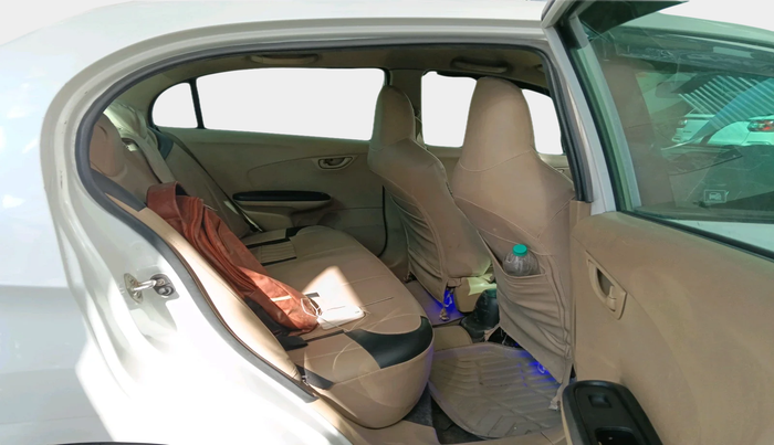 2017 Honda Amaze 1.5L I-DTEC S, Diesel, Manual, 1,28,366 km, interior