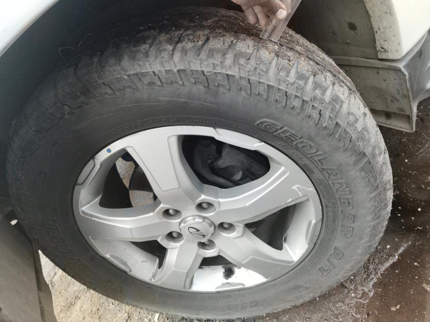 2019 Mahindra Scorpio S11 2WD, Diesel, Manual, 1,32,968 km, tyre