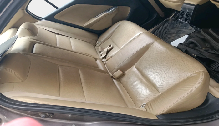 2014 Honda City 1.5L I-DTEC VX, Diesel, Manual, 1,47,553 km, interior