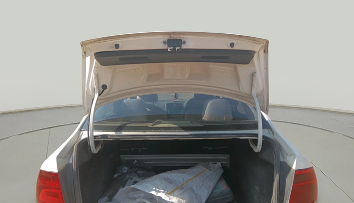 2014 Volkswagen Vento COMFORTLINE DIESEL 1.6, Diesel, Manual, 2,08,290 km, exterior