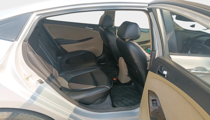 2012 Hyundai Verna FLUIDIC 1.6 CRDI SX, Diesel, Manual, 1,31,048 km, interior