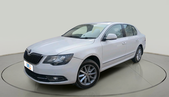 2014 Skoda Superb ELEGANCE 1.8 TSI AT, Petrol, Automatic, 81,819 km, exterior