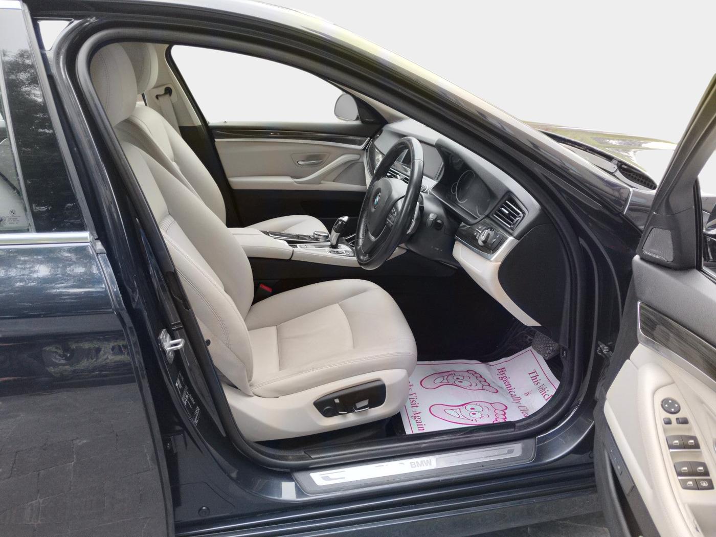 2016 BMW 5 Series 520I LUXURY LINE, Petrol, Automatic, 49,500 km, interior