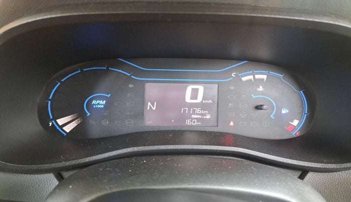 2022 Renault Kwid RXT 1.0 AMT (O), Petrol, Automatic, 17,176 km, interior