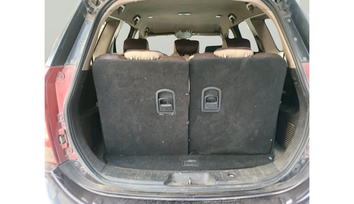 2014 Mahindra XUV500 W8, Diesel, Manual, 1,62,391 km, exterior