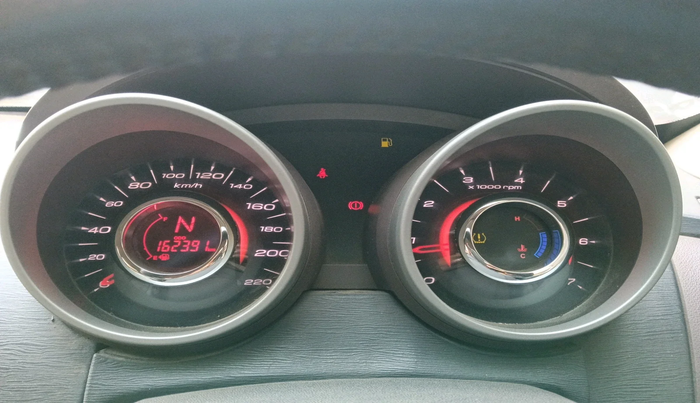 2014 Mahindra XUV500 W8, Diesel, Manual, 1,62,391 km, interior