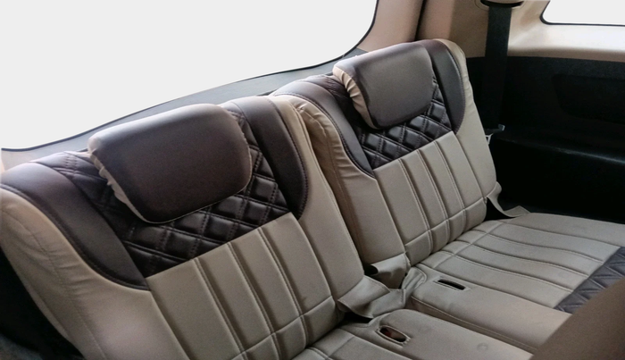 2014 Mahindra XUV500 W8, Diesel, Manual, 1,62,391 km, interior