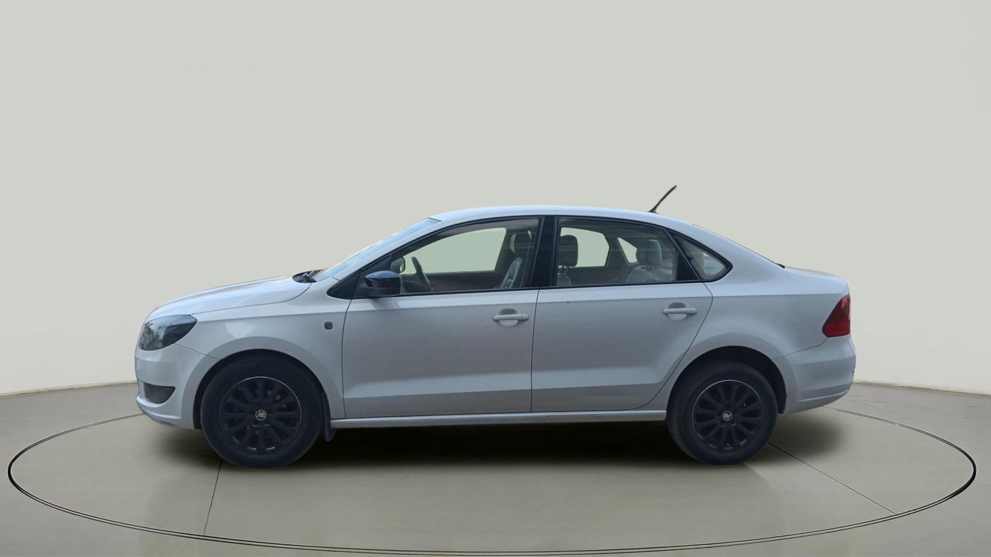 2015 Skoda Rapid 1.5 TDI CR ELEGANCE AT, Diesel, Automatic, 84,866 km, exterior