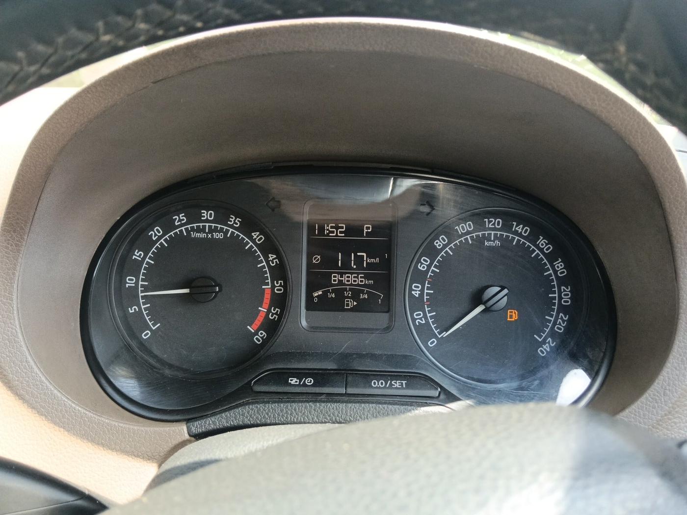 2015 Skoda Rapid 1.5 TDI CR ELEGANCE AT, Diesel, Automatic, 84,866 km, interior