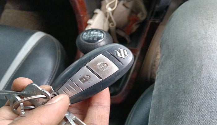 2014 Maruti Swift ZXI, Petrol, Manual, 72,599 km, interior