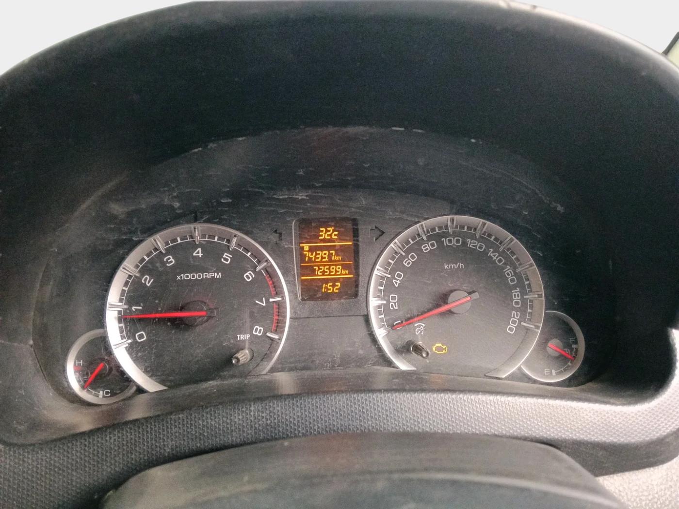 2014 Maruti Swift ZXI, Petrol, Manual, 72,599 km, interior