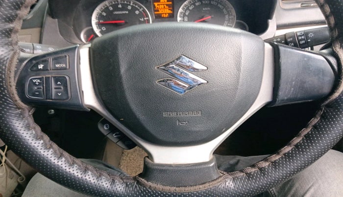 2014 Maruti Swift ZXI, Petrol, Manual, 72,599 km, interior