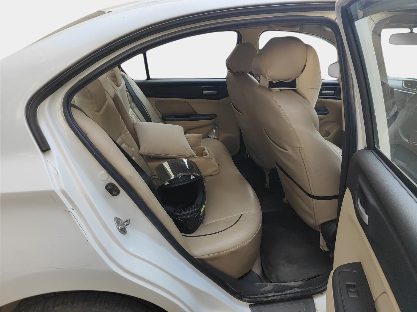 2019 Honda Amaze 1.2L I-VTEC S, Petrol, Manual, 1,12,257 km, interior