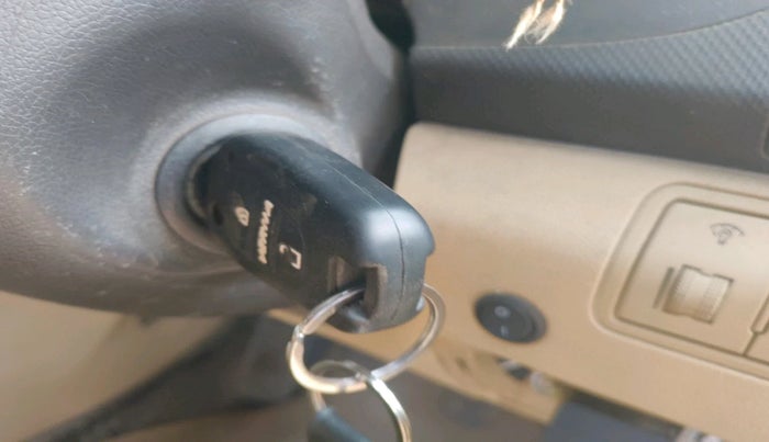 2013 Hyundai Verna FLUIDIC 1.6 CRDI SX, Diesel, Manual, 1,32,800 km, interior