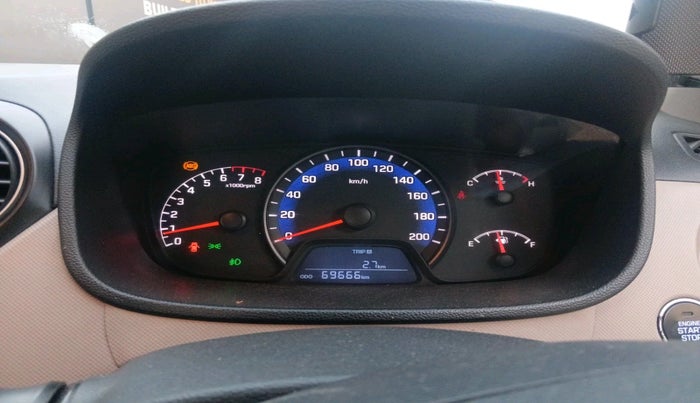 2014 Hyundai Xcent SX 1.2 (O), Petrol, Manual, 69,666 km, interior