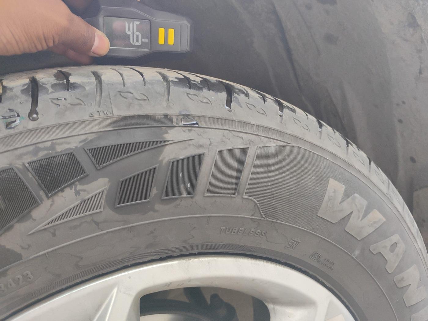 2024 Tata Harrier PURE PLUS, Diesel, Manual, 52,527 km, tyre