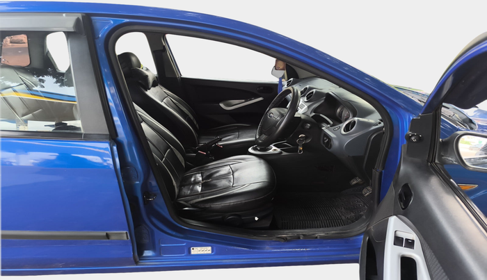 2012 Ford Figo TITANIUM 1.4 DIESEL, Diesel, Manual, 1,39,043 km, interior