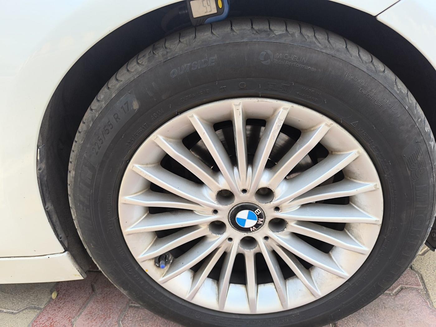 2016 BMW 3 Series 320d Luxury Line, Diesel, Automatic, 1,89,436 km, tyre