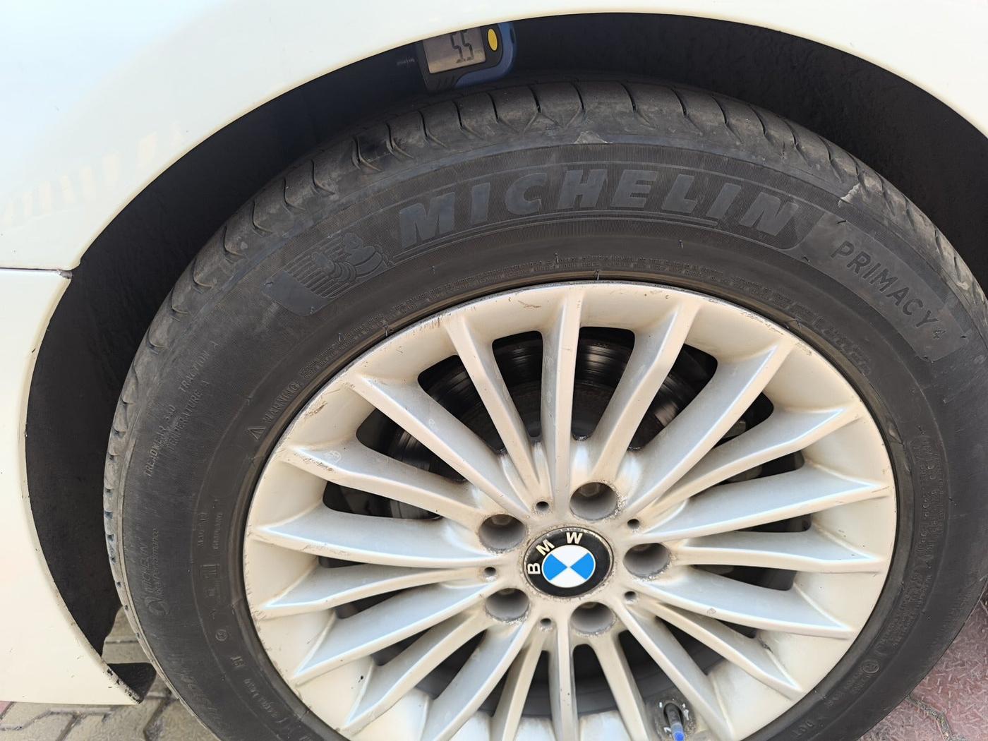 2016 BMW 3 Series 320d Luxury Line, Diesel, Automatic, 1,89,436 km, tyre