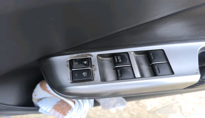 2016 Honda City 1.5L I-VTEC VX (O) MT, Petrol, Manual, 1,07,585 km, interior