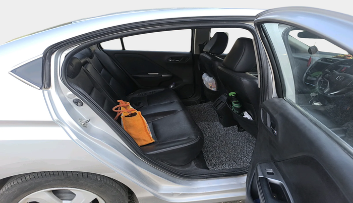 2016 Honda City 1.5L I-VTEC VX (O) MT, Petrol, Manual, 1,07,585 km, interior