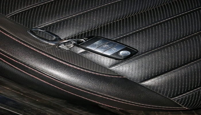 2021 KIA SELTOS GTX PLUS AT 1.5 DIESEL, Diesel, Automatic, 95,833 km, interior