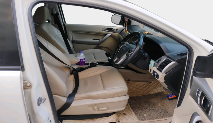 2019 Ford Endeavour TITANIUM 2.2 4X2 MT, Diesel, Manual, 1,59,618 km, interior