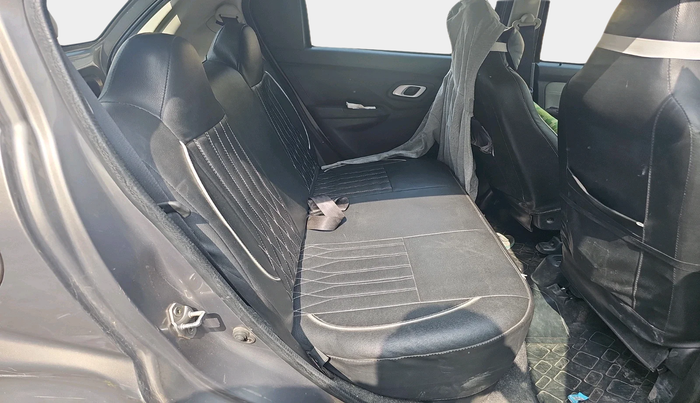 2021 Datsun Redi Go T(O) 1.0, Petrol, Manual, 46,057 km, interior