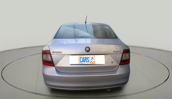 2011 Skoda Rapid ELEGANCE 1.6 TDI CR MT, Diesel, Manual, 1,53,538 km, exterior