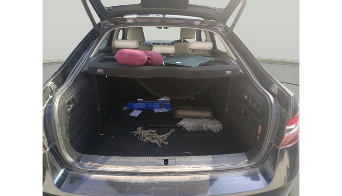 2016 Skoda Superb L&K 1.8 TSI AT, Petrol, Automatic, 1,42,880 km, exterior